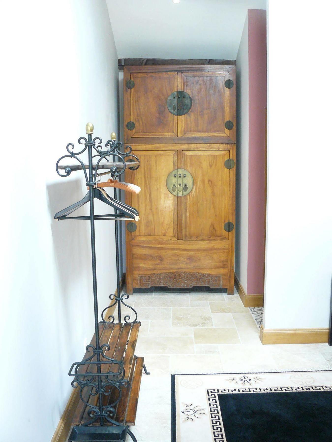 Chateau De La Vieille Chapelle Bed & Breakfast Lugon et l'Ile du Carney