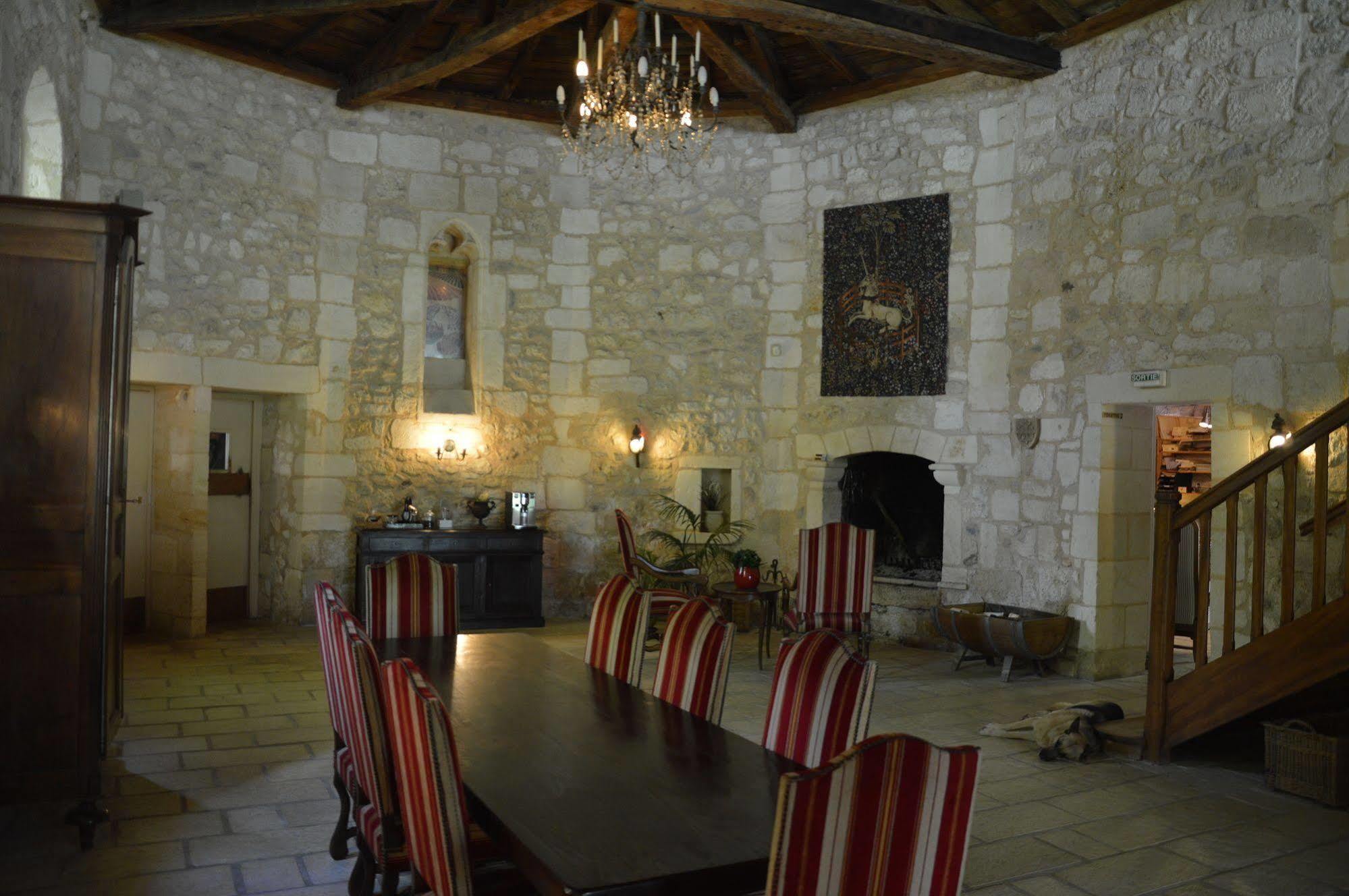 Chateau De La Vieille Chapelle Bed & Breakfast